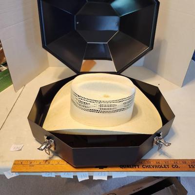 Justin Straw Cowboy Hat Size 7 1/2 with hard case hat box