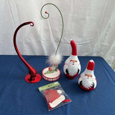 Ornament Hangers & Gourd Santas