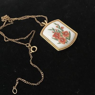 Vintage Avon Necklace