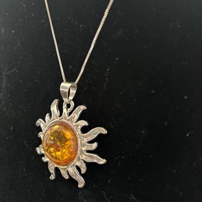 925 Sterling silver chain with Sunburst sun pendant