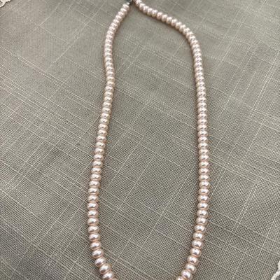 Vintage small pearl necklace