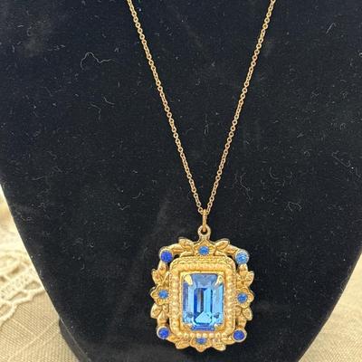 Coro Aquamarine Crystal & Faux Pearl Pendant in Gold tone Circa Mid 1900s