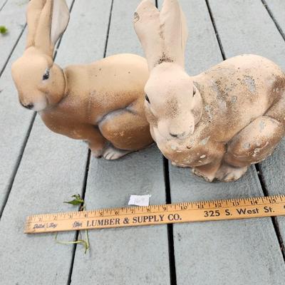 Outdoor decorations cement decorative bunnies rabbits
