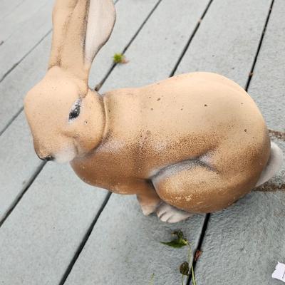 Outdoor decorations cement decorative bunnies rabbits