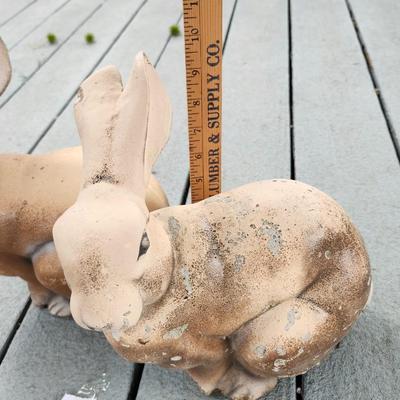 Outdoor decorations cement decorative bunnies rabbits