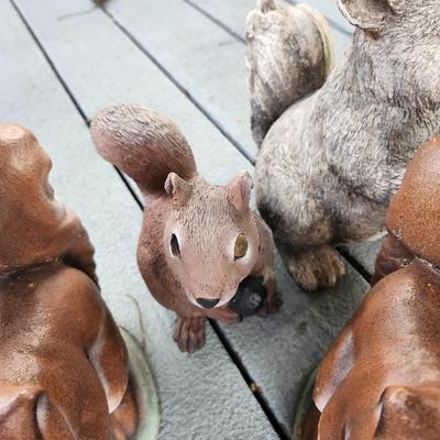 Outdoor decorations cement decorative 4 squirrels