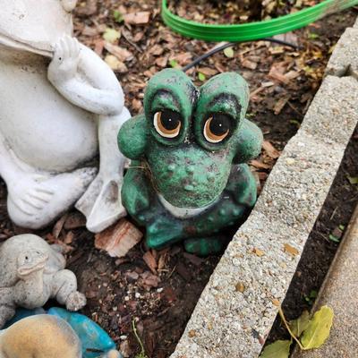 Outdoor decorations cement decorative Frogs and Turtle