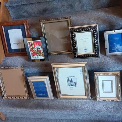 A GROUP OF QUALITY PICTURE FRAMES