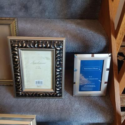 A GROUP OF QUALITY PICTURE FRAMES