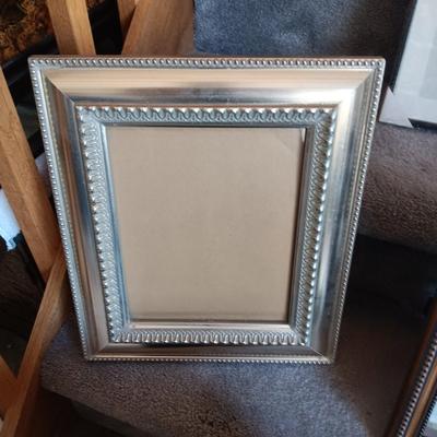 A VARIETY OF QUALITY PICTURE FRAMES