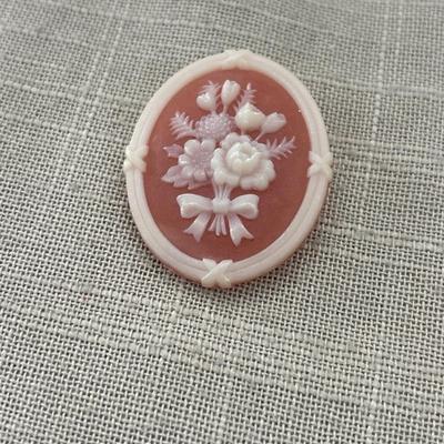Avon light pink and white vintage brooch