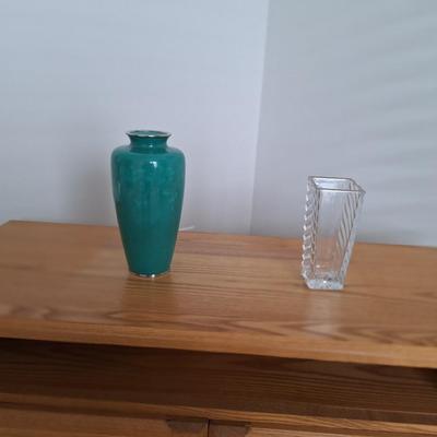 2pc vase 1 crystal 1 green
