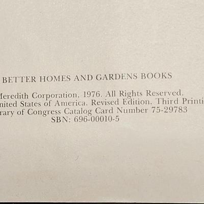 Kitchen lot, including Vintage tins, Enamelware pots