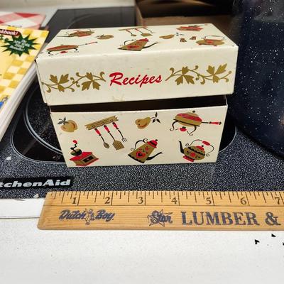 Kitchen lot, including Vintage tins, Enamelware pots