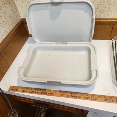 Kitchen lot including Pyrex, Casserole Dish Carrier, Glass Casserole Dishes, bowl etc