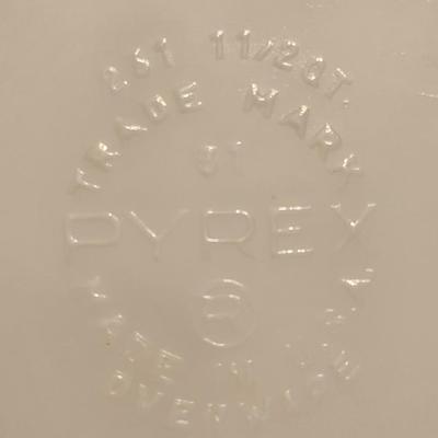 Kitchen lot including Pyrex, Casserole Dish Carrier, Glass Casserole Dishes, bowl etc