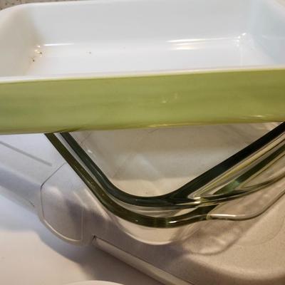 Kitchen lot including Pyrex, Casserole Dish Carrier, Glass Casserole Dishes, bowl etc
