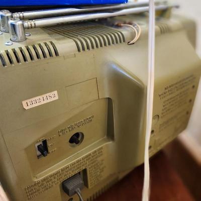 Vintage MCM 1978 Toshiba C097 TV Television Blackstripe, Weather radio/TV and folding table lamp