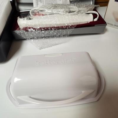 Kitchen lot, Hand mixer, Electric knife, coffee maker etc