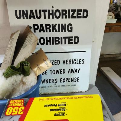 Home Improvement lot including light bulbs