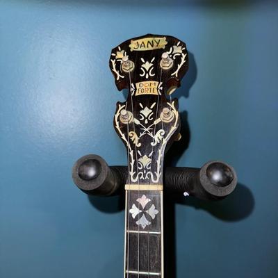 Jany- Banjo- DOM Forte- Made for Mummers