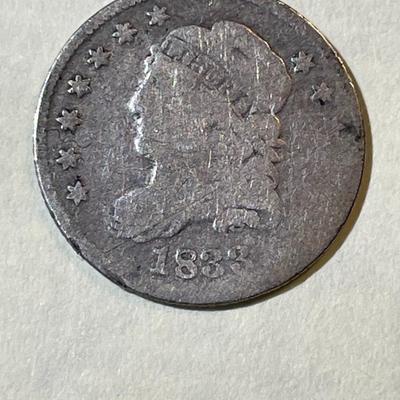1833 GOOD CONDITION BUST SILVER HALF DIME TYPE COIN AS PICTURED.