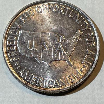 1952 AU CONDITION WASHINGTON/CARVER COMMEMORATIVE SILVER HALF DOLLAR COIN AS PICTURED.