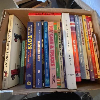 BOOKS ON VARIOUS COLLECTIBLES