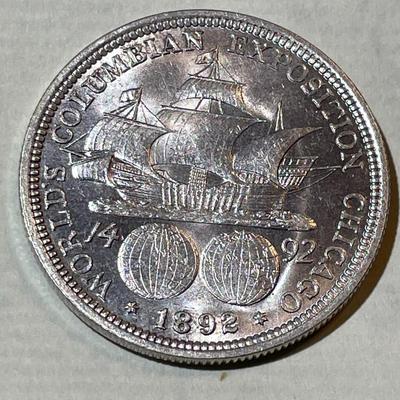 1892 AU58/UNCIRCULATED CONDITION COLUMBIAN EXPOSITION COMMEMORATIVE SILVER HALF DOLLAR COIN AS PICTURED.