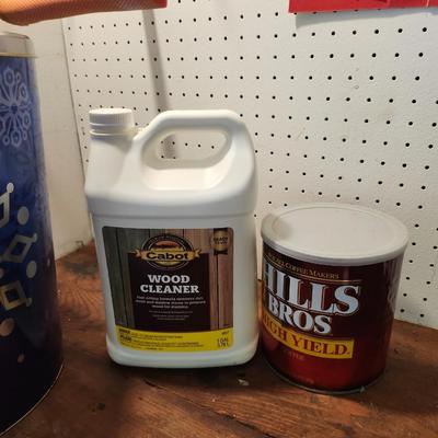 Home improvement garage lot, including tools