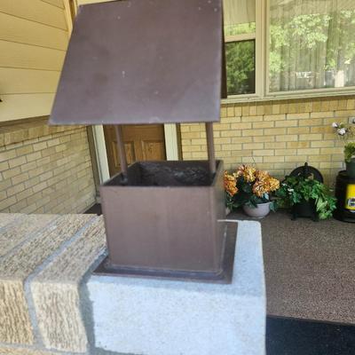 Outdoor household decor lot, fake plant and rugs