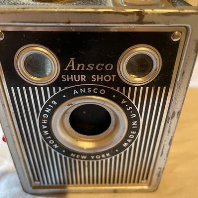 TOPP RPR-620 TRANSISTOR RADIO, ANSCO SHUR SHOT CAMERA VINTAGE CAMERA