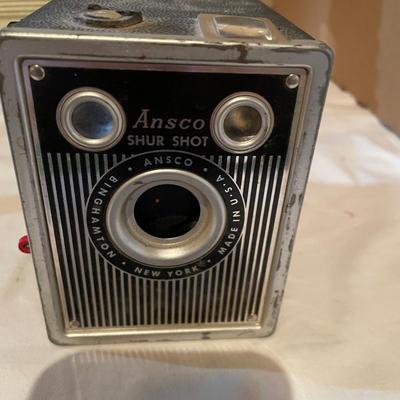 TOPP RPR-620 TRANSISTOR RADIO, ANSCO SHUR SHOT CAMERA VINTAGE CAMERA