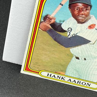 LOT 6: 1972 Topps Baseball Card Hank Aaron