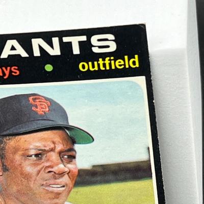 LOT 14: 1971 Topps Baseball Cards - Willie Mays, Tom Seaver, Steve Garvey, Rod Carew