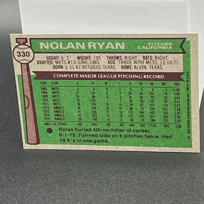LOT 15: Nolan Ryan 1976 Topps Baseball Card