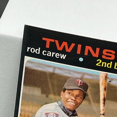 LOT 19: 1971 Topps Baseball Cards - Hank Aaron, Seaver, Garvey, Carew, Frank Robinson