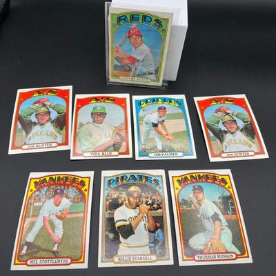 LOT 20: 1972 Topps Baseball Cards - Johnn Bench, Thurmon Munson, Willie Stargell and More