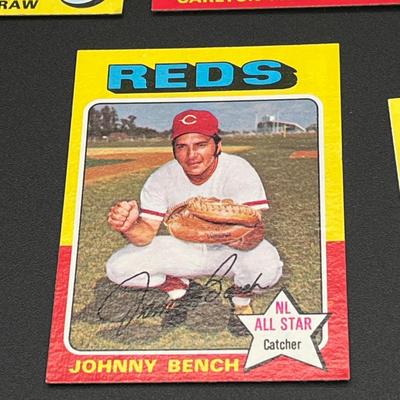 LOT 26: 1975 Topps Baseball Cards - Johnny Bench, Joe Morgan, Carlton Fisk and More
