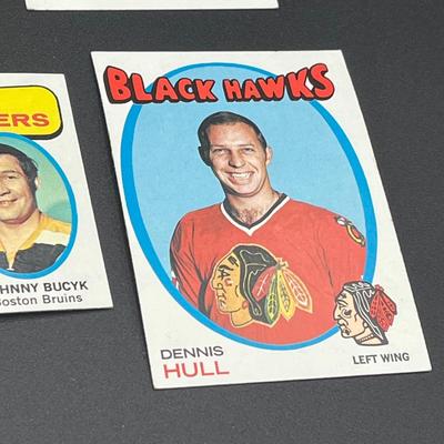 LOT 30: 1971-72 NHL Hockey Cards - Bernie Parent, Dave Keon and More
