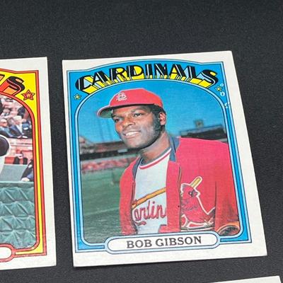 LOT 32: 1972 Topps Baseball Cards Steve Carlton, Bob Gibson, Joe Morgan and More
