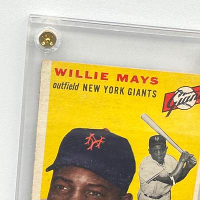 LOT 47: 1954 Topps Willie Mays Baseball Card