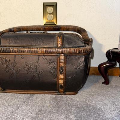 BAMBOO AND RATTAN CHEST WITH LID AND A PORCELAIN UMBRELLA STAND