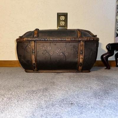 BAMBOO AND RATTAN CHEST WITH LID AND A PORCELAIN UMBRELLA STAND