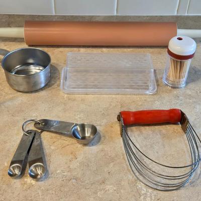 Mixed Lot of Kitchen Items