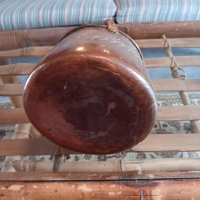 VINTAGE LARGE OVAL HAMMERED COPPER WITH HANDLE PLUS A COPPER POT