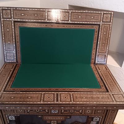 BREATHTAKING SYRIAN DETAILED INLAID MOTHER OF PEARL FOLD OUT GAME TABLE