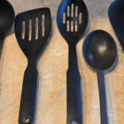 Black Utensils