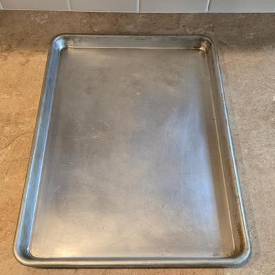 (2) Baking Sheets