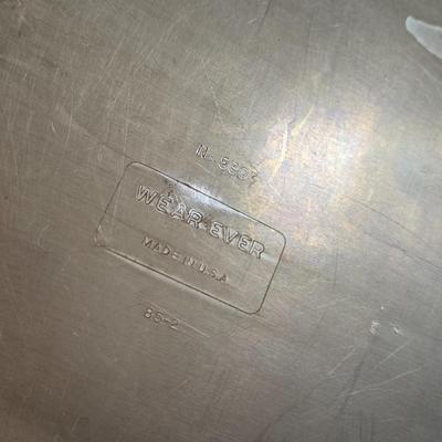 (2) Baking Sheets